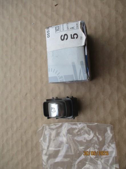 Mercedes-Benz OE A2139055403 5907911016371 ПЕРЕМИКАЧ ГАЧКА ORG A2139055403 Mercedes-Benz E-Class V (2016-2023) W213