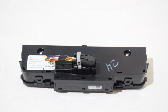 BMW OE 9462515 BMW BMW X5 G05 X6 G06 X7 G07 Задня панель кондиціонера, підігрів сидінь