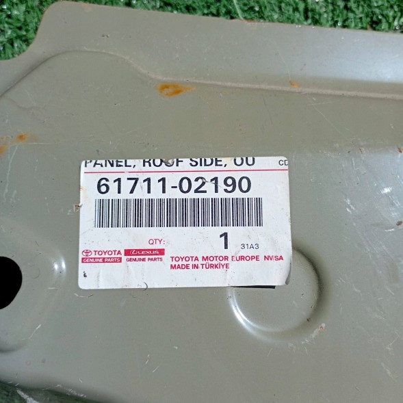 Toyota OE TOYOTA COROLLA E21 WZMOCNIENIE DACHU TYLNE TYŁ LEWE POSZYCIE 61711-02190 6171102190 TOYOTA COROLLA E21 ПОСИЛЕННЯ ДАХУ ЗАДНЄ ЛІВЕ 61711-02190