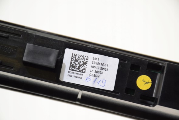BMW OE 5A98DC5 BMW BMW 5 G60 G61 Декоративна панель правої смуги вентиляційного отвору приладової панелі