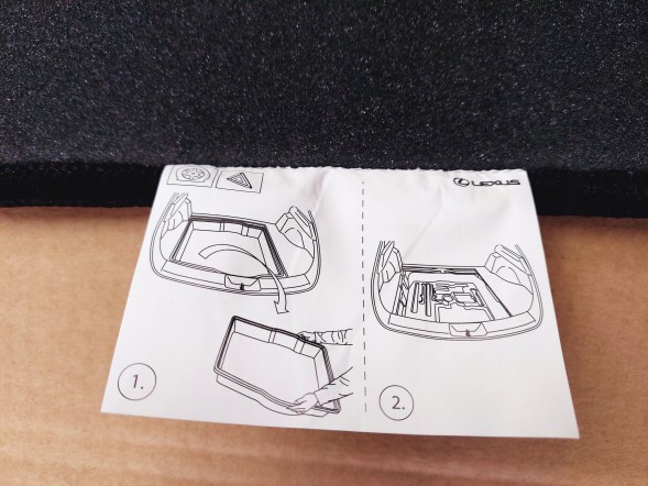 TOYOTA OE КИЛИМОК БАГАЖНИКА ВЕЛЮРОВИЙ ПРЕМІУМ ЧОРНИЙ PW24176006 LEXUS UX