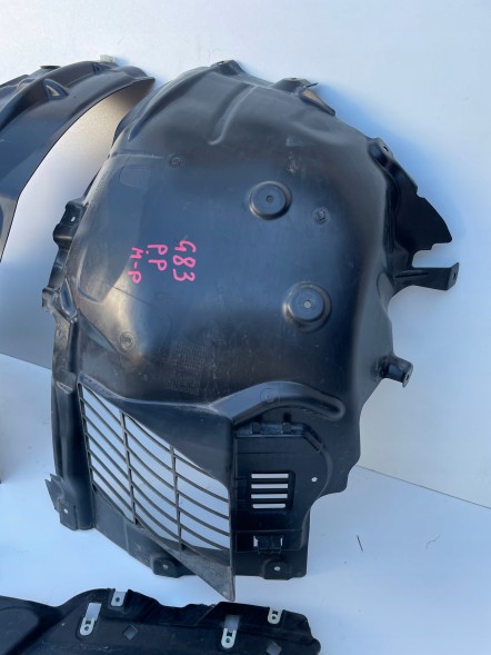 BMW OE KKDA BMW G80 G82 G83 NADKOLE PRAWE PRAWY PRZÓD M PAKIET 8070522 8070504 BMW G80 G82 G83 ПЕРЕДНЯ ПРАВА НАКЛАДКА КРИЛА ПРАВА ПЕРЕДНЯ ЧАСТИНА M ПАКЕТ 8070522 8070504