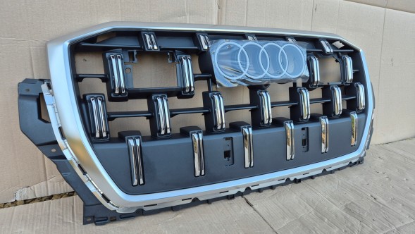 Audi OE GRILL AUDI Q7 4M DRUGI LIFT 2023- S-LINE CHROM Муляж решітки радіатора GRILL Audi Q7 II 4M0 LIFT 23- S-LINE OE 4M0853651BE Хром