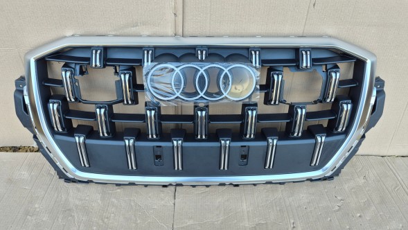 Audi OE GRILL AUDI Q7 4M DRUGI LIFT 2023- S-LINE CHROM Муляж решітки радіатора GRILL Audi Q7 II 4M0 LIFT 23- S-LINE OE 4M0853651BE Хром