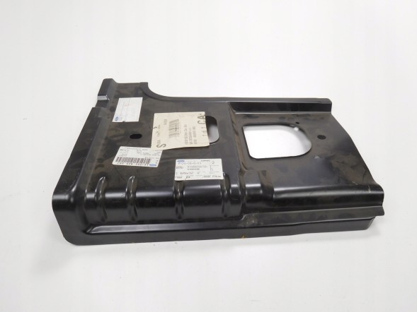 Ford OE Пластина кузовна ліва Ford Transit 2000-2006 OE 4077931
