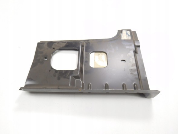 Ford OE Пластина кузовна ліва Ford Transit 2000-2006 OE 4077931