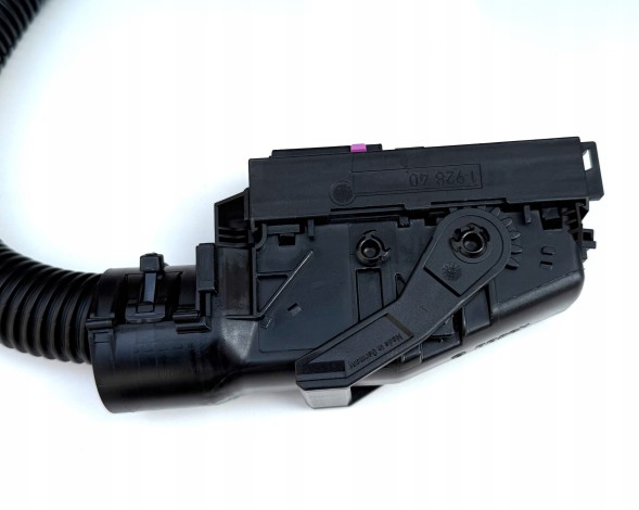 Китай WTYCZKA ZAROBIONA EDC7 89 PIN BOSCH РОЗ'ЄМ ШТЕКЕР BOSCH 89 PIN ECU EDC7 1928404195