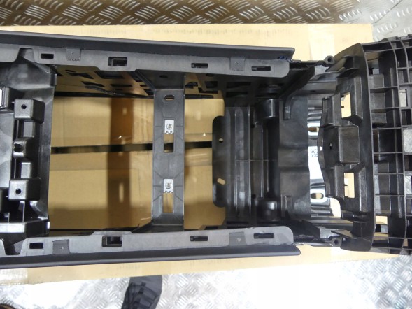 BMW OE BMW 5 G60 G61 КОНСОЛЬ ТУНЕЛЬ 5A4FC42