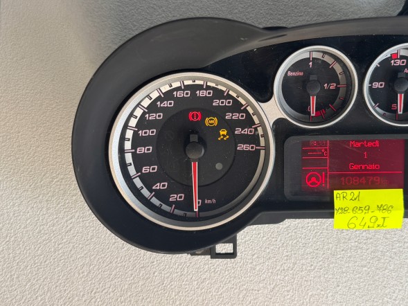 Alfa Romeo OE ЛІЧИЛЬНИК ПРИЛАДОВА ПАНЕЛЬ СПІДОМЕТР ALFA ROMEO MITO 1,2 A2C84849801 50531025 VDO