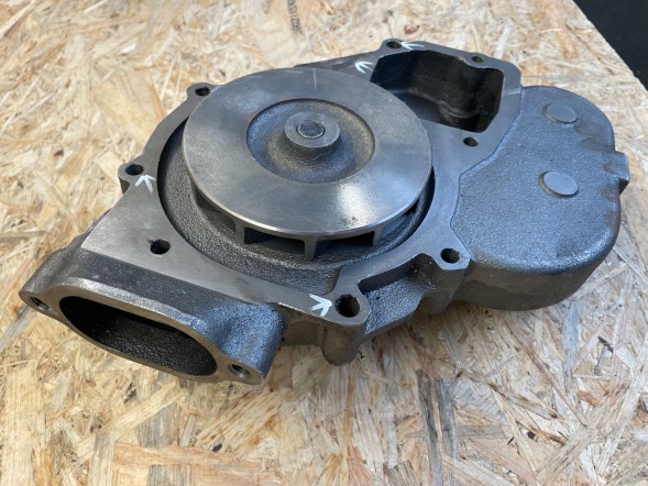 DT Spare Parts ВОДЯНИЙ НАСОС MERCEDES MAN DIESEL TECHNIK 51065006408 3.16005 BB