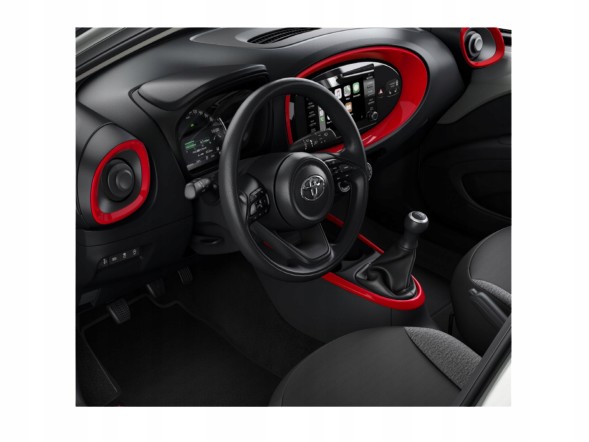 Toyota OE Накладка центральної консолі TOYOTA Aygo X червона PW466-0H000 OE