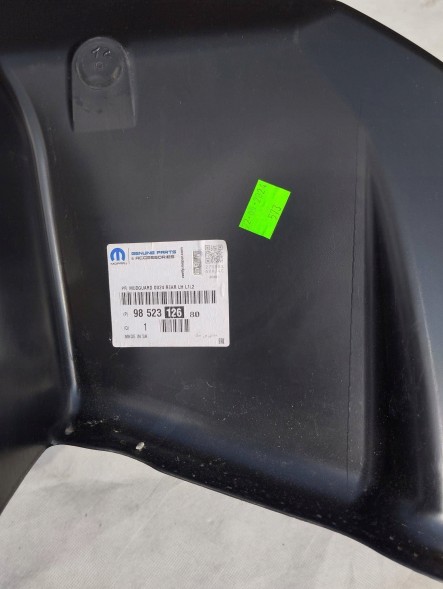 Citroen OE 9852312680 НАКЛАДКА ЛІВОГО ЗАДНЬОГО КРИЛА CITROEN C3 E-C3 IV 24- ОРИГІНАЛ