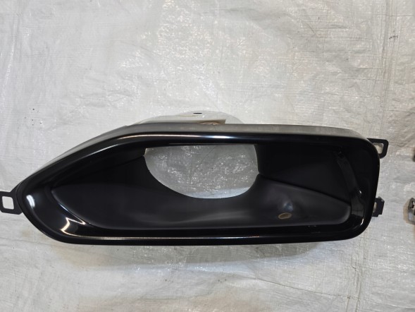 BMW OE RURA KOŃCOWKA WYDECHU BMW 7 G11 8064763 8064764 Bmw 7 g11 g12 наконечник глушника чорний комплект пара 8064763 8064764