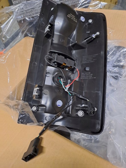 VLAND YHB-DG-8091A 07-08 DYMIONE DODGE RAM 2007-2008 ЗАДНІ ЛІХТАРІ КОМПЛЕКТ LED ЄВРОПА ЖОВТИЙ ПОВОРОТНИК ДИМЧАСТІ