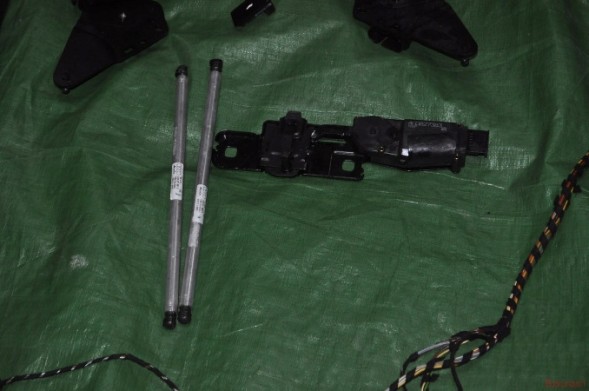 Volkswagen OE 4G8827851B 4G8827852B КОМПЛЕКТ ВІДКРИВАННЯ КРІШКИ AUDI A7 4G8827851B 852B