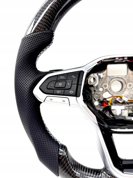 Китай 5905049701244 Карбонове кермо Volkswagen GOLF 8