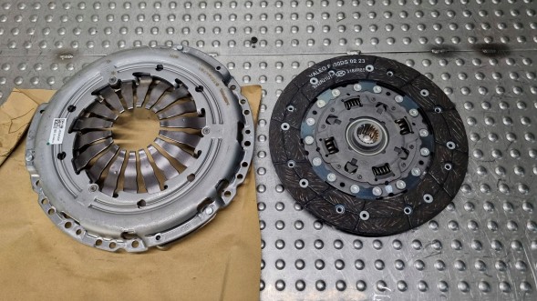 Fiat OE 71798934 Зчеплення fiat 500 tipo 500x jeep compass 1.4 71798934 68624265aa fiat oe