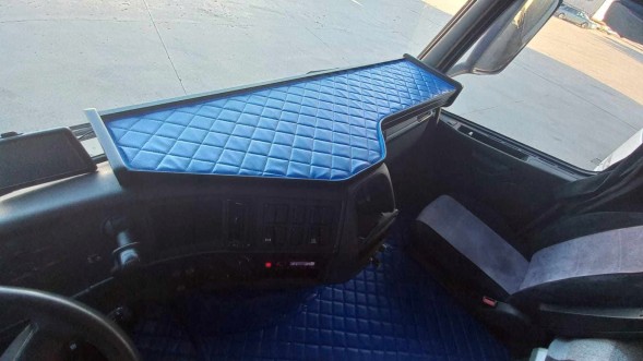 MKM 64674841916 ВЕЛИКА ПОЛИЦЯ З ЯЩИКОМ VOLVO FH/FM 2008-2013 р.в.