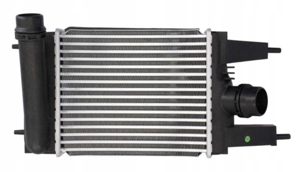 Polcar 144613ZU0A Nissan pulsar 14- інтеркулер 1.2 dig-t