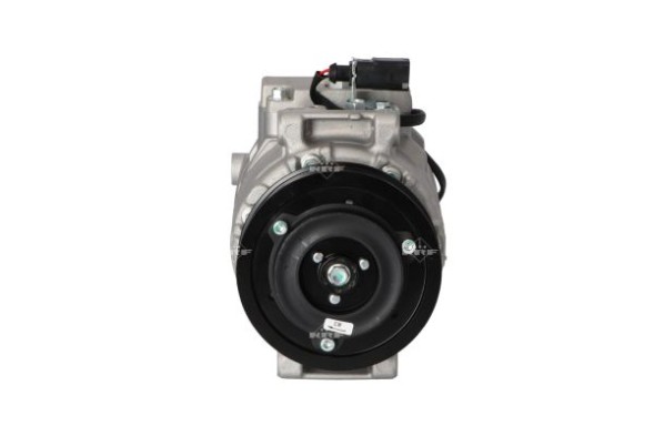 NRF 32611 Компресор кондиціонера audi q7 06-/touareg 04-10