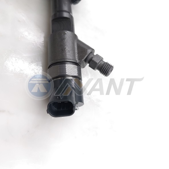 Diesel Fuel Injector Engine Assembly Injection Valves 0445110435