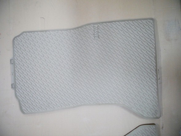 BMW OE BMW F10 F11 DYWANIKI GUMOWE PRZEDNIE ZESTAW KOMPLET DYWANIKÓW 51472153724 2153724 BMW F10 F11 ГУМОВІ КОВРИКИ ПЕРЕДНІ КОМПЛЕКТ НАБІР КОВРИКІВ 51472153724