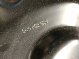 Volkswagen OE AUDI Q2 НАДКОЛЕСО ПРАВЕ / ОБШИВКА 5Q0805116
