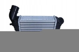Maxgear AC695999 Охолоджувач повітря інтеркулер ac695999 maxgear