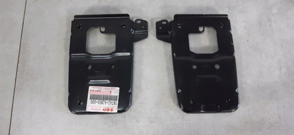 Suzuki OE 58741-61M00-000 SUZUKI VITARA SX4 MOCOWANIE BELKI ZDERZAKA LEWE PRAWE PRZÓD SUZUKI VITARA SX4 КРІПЛЕННЯ БАЛКИ БАМПЕРА ЛІВЕ ПРАВЕ ПЕРЕДНЄ58741-61М00-000