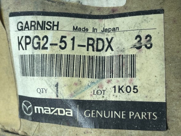Mazda OE KPG2-51-RDX-33 KPG1-51RD1 KPG1-B0010 Mazda CX5 CX-5 II listwa w drzwi lewy lewe lewa lewego tylnego błotnika tył tyłu tylny bok boczna lewych tylnych НОВА ОРИГІНАЛЬНА БІЧНА ПЛАНКА ДВЕРЕЙ MAZDA CX-5 II 2 ЛІФТ 2023 2024 ЛІВА ЗАДНЯ