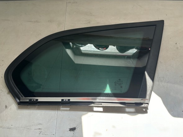 BMW OE 51367130372 Тоноване заднє бокове скло праве. (хром) 5136 7130372