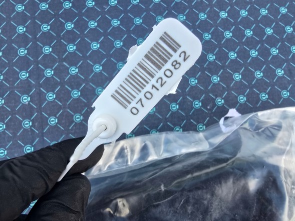 BMW OE SIATKA PODŁOGI BAGAŻNIKA BMW F40 F70 G05 G06 G07 F15 E70 G45 G01 9410838 QUALI23.09,25 СІТКА ДЛЯ ПІДЛОГИ БАГАЖНИКА BMW F40 F70 G05 G06 G07 F15 E70 G45 G01 9410838