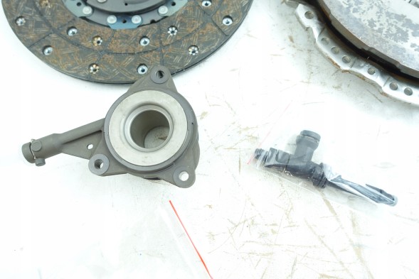 Шеффлер ЛуК 627 3040 33 Ford transit 2.2 tdci прогресивний luk 627304033 1468026 1512917 1675978