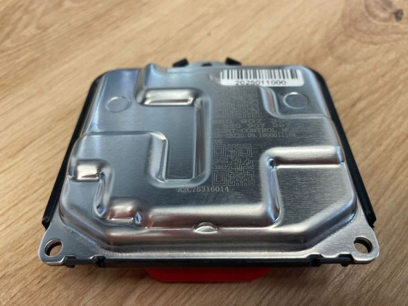 ZX 8S0907397D 8S0.907.397.D H.169/65. Модуль контролер лівої фари 8s0.907.397.D для audi a3 s3 8v