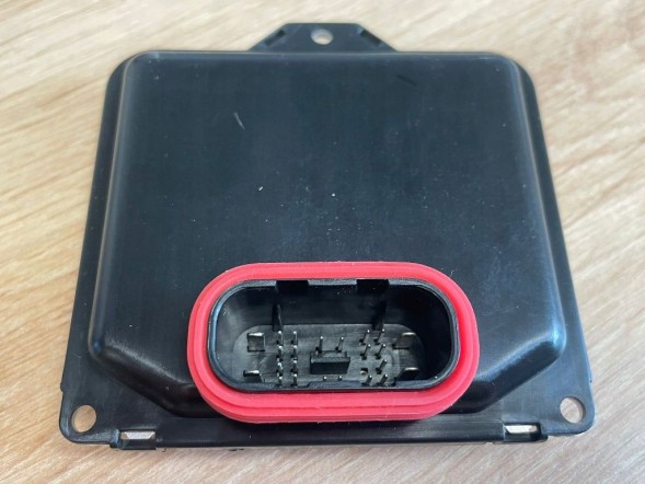 ZX 8S0907397D 8S0.907.397.D H.169/65. Модуль контролер лівої фари 8s0.907.397.D для audi a3 s3 8v