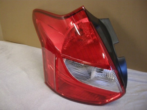 Ford OE FORD FOCUS III HB LAMPA LEWA TYŁ FORD FOCUS III HB ЛАМПА ЛІВА ЗАДНЯ