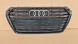 Audi OE GRILL ATRAPA CHŁODNICY AUDI A4 B9 8W0 PRZEDLIFT 2015-2019 BLACK BOGATA MAŁA TABLICA Решітка радіатора GRILL Audi A4 B9 8W0 8W 15-19 BLACK OE 8W0853651BR AB НОВА