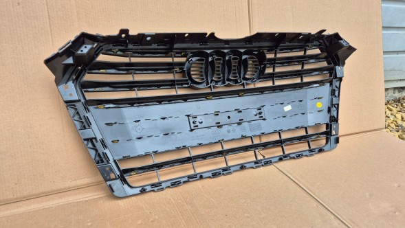 Audi OE GRILL ATRAPA CHŁODNICY AUDI A4 B9 8W0 PRZEDLIFT 2015-2019 BLACK BOGATA MAŁA TABLICA Решітка радіатора GRILL Audi A4 B9 8W0 8W 15-19 BLACK OE 8W0853651BR AB НОВА