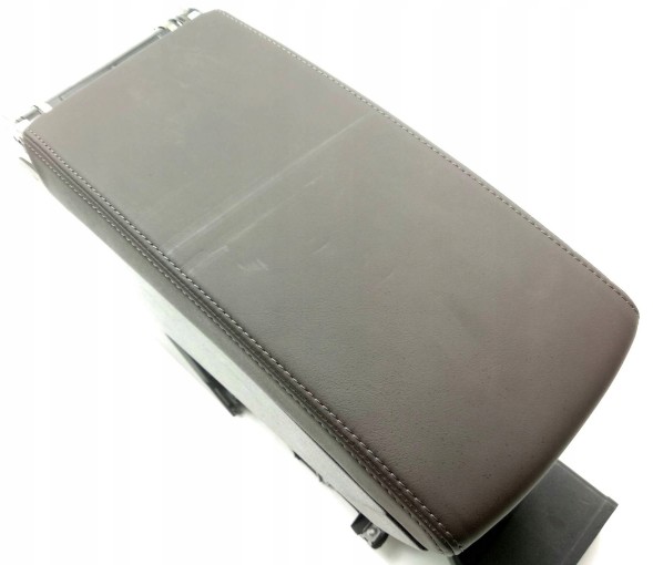 Volkswagen OE 3C0864207Q, DWP449433OE Підлокітник VW Passat B8 3C0864207Q