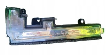Land Rover OE MirrorB_L_Disco5, LR027946 Vogue Sport Discovery 5 Індикатор лівого дзеркала LR027946 Poz Stock Exchange