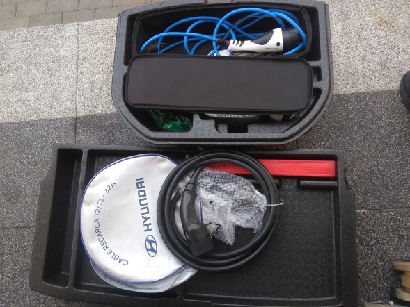 Hyundai OE ładowarka 20a HYUNDAI IONIQ KONA Hyundai Ioniq Kona Зарядний пристрій 20A Electric Кабель