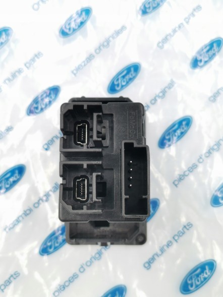 Ford OE HU5T-14F014-AC HU5T14F014AC HU5T14F014AD HU5T-14F014-AD 2357209 ГНІЗДО ПОРТ USB MUSTANG 16- FOCUS 18- SYNC III HU5T-14F014-AD AC AB AA