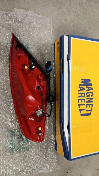 Magneti Marelli LAMPA LEWA TYŁ TYLNA PEUGEOT 307 CC 01-08 714025600761 NOWA OE 6350X4 6350S3 ФАРА ЗАДНЯ ЛІВА PEUGEOT 307 CC 01-08 НОВА OE 714025600761