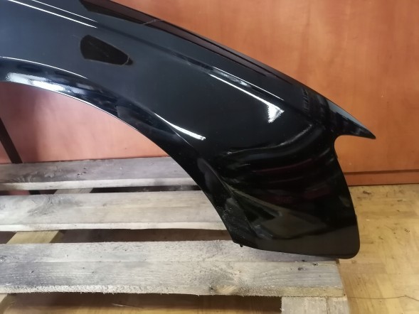 Polcar BŁOTNIK PRAWY PRZÓD AUDI A4 B8 LIFT LY9T MASA ANTYKOROZYJNA БРИЗКОВИК ПРАВИЙ ПЕРЕДНІЙ AUDI A4 B8 ЛІФТ LY9T АНТИКОРОЗІЙНА МАСА