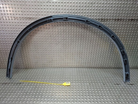 Alfa Romeo OE 156146593 NAKŁADKA LISTWA BŁOTNIKA TYŁ PRAWA ALFA ROMEO STELVIO VELOCE LIFT 20- НАКЛАДКА/МОЛДИНГ ЗАДНЬОГО ПРАВОГО КРИЛА ALFA ROMEO STELVIO VELOCE (ПІСЛЯ РЕСТАЙЛІНГУ) 2020+