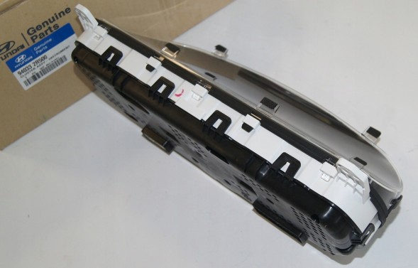 OEM 94033-2R500 ЛІЧИЛЬНИКИ ГОДИННИКІВ ПРИБОР І-30 HYUNDAI i30 2009-2012 1.4 BENZ TEMPOM