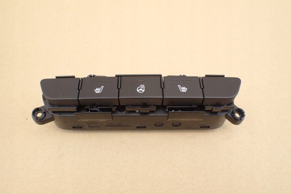 Kia OE KIA SPORTAGE V PANEL PODGRZEWANIA FOTELI KIEROWNIC 93320p1100 KIA SPORTAGE V ПАНЕЛЬ ПІДІГРІВУ КРІСЕЛ КЕРМА 93320р1100