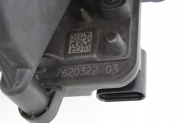 BMW OE 7640728 13717640728 КОРПУС ПОВІТРЯНОГО ФІЛЬТРА BMW i8 L12 L15 7640728