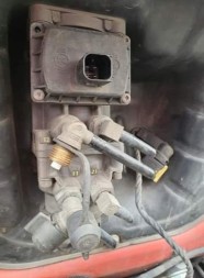 Mercedes-Benz OE A0044311506 Mercedes actros головний клапан гальма a0044311506