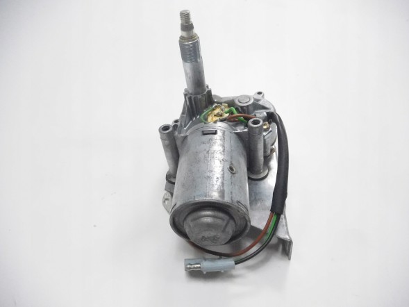 Ford OE МОТОР ОЧИЩУВАЧА ЗАДНЬОГО СКЛА FORD FIESTA 1976-1989 OE 6142504